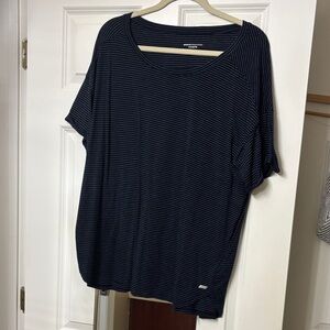 Amazon Essentials Navy Striped Short Sleeve Tee